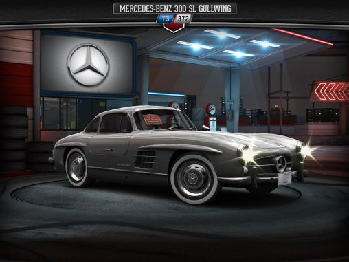 Screenshots of the CSR Classics for Android tablet, phone.